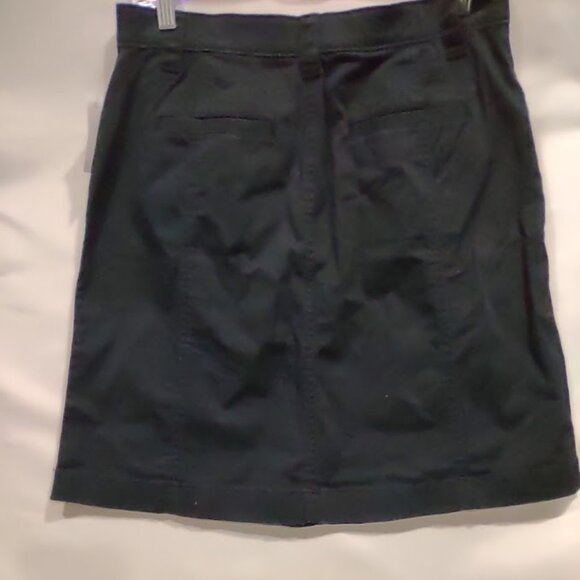 L L BEAN CLASSIC FIT BLACK ALINE SHORT  SKIRT 98% COTTON WOMEN'S SIZE 12 PET - Picture 2 of 11